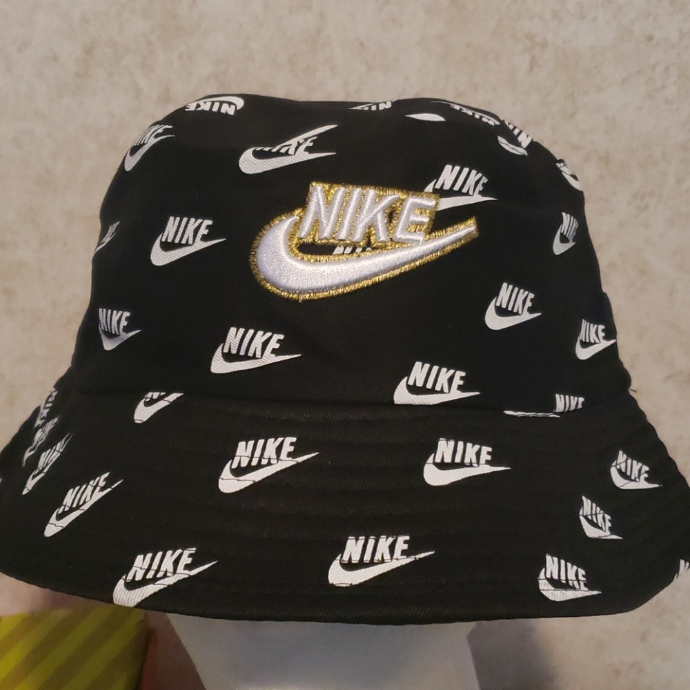 hat